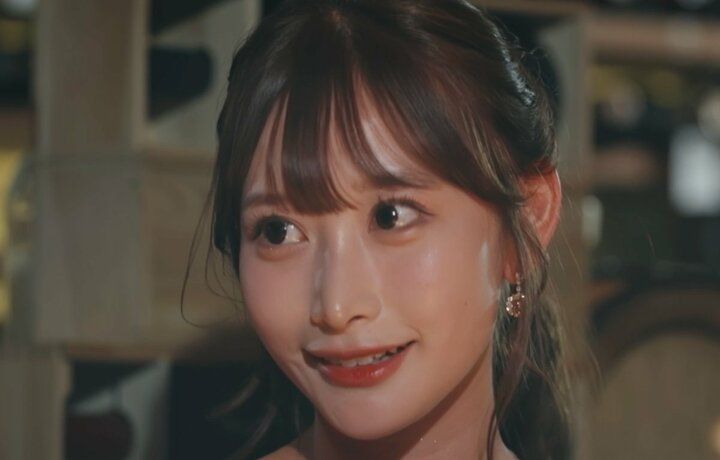 【写真・画像】“顔面国宝”ショーダンサー、出会った初日に膝枕！イケメン俳優に「甘えてほしい」と上目遣い 1枚目