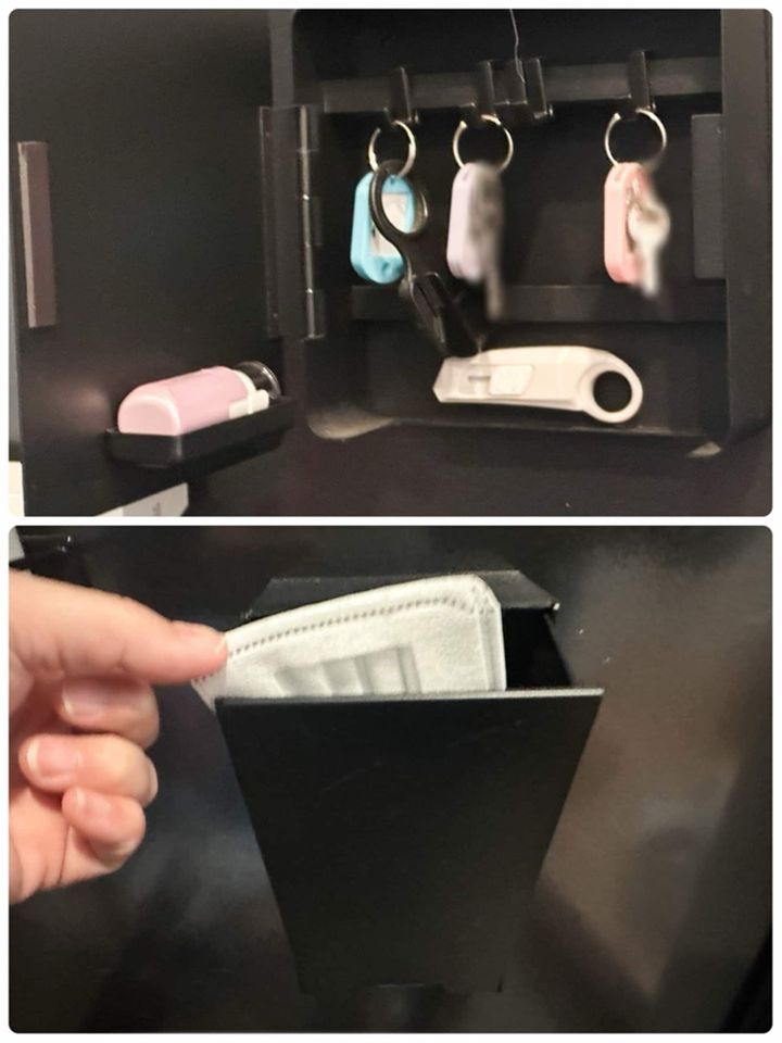 上が「マグネットキーフック2段」、下が「ツーウェイマスク収納ケース」