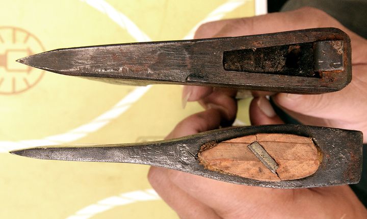 【薪割りの安全術】指を落とす前に知るべき「振り下ろさない」ナタ・斧の使い方