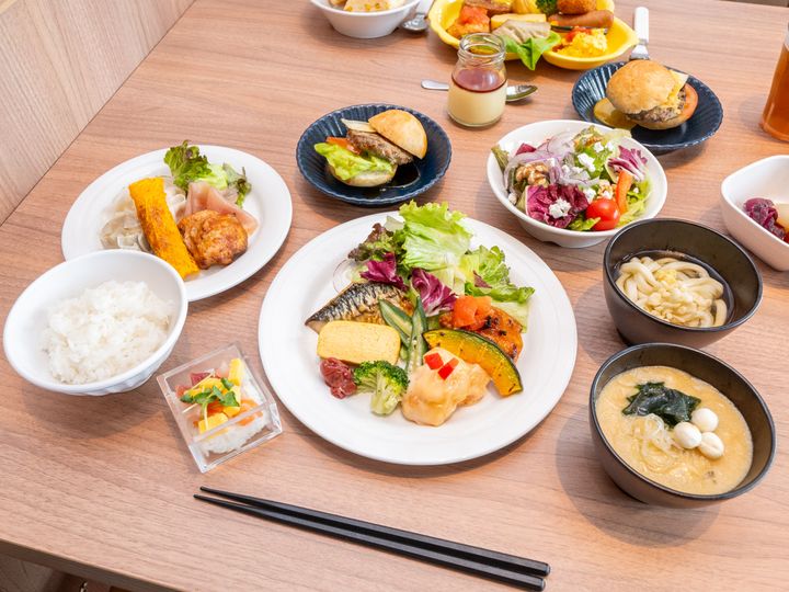 レストラン「THE COMPASS（ザ・コンパス）」2