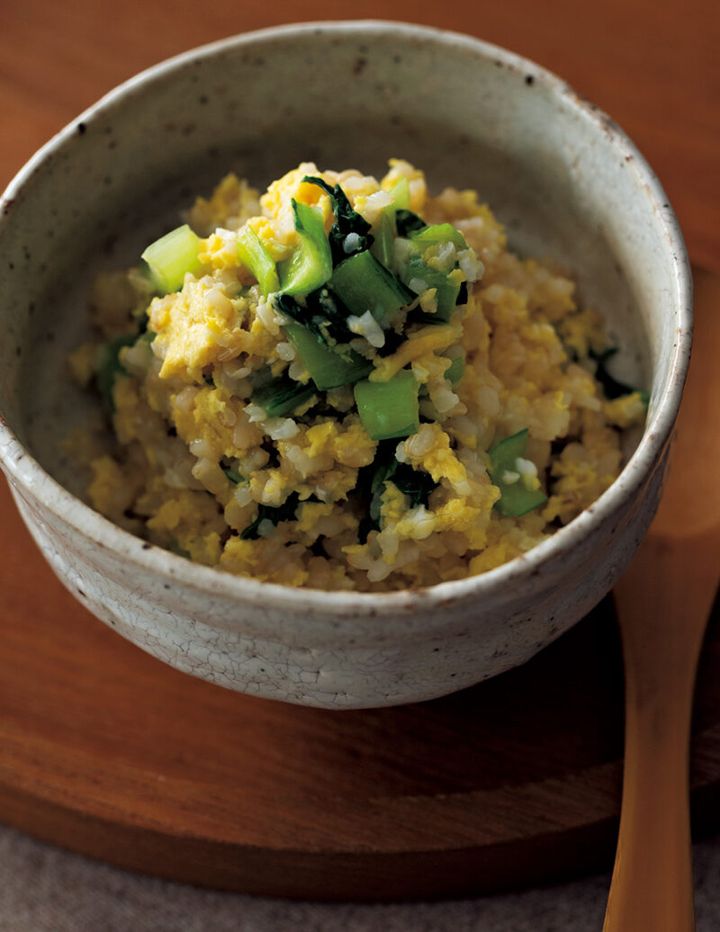 玄米ごはんと小松菜、 卵のおじや