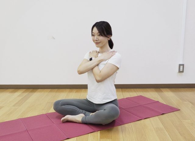 「首」のストレッチ