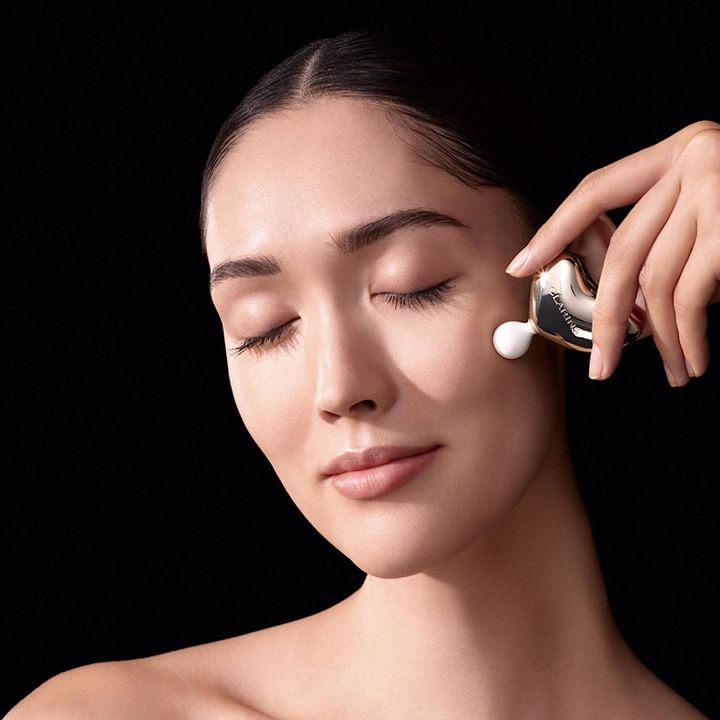 クラランスプレシャス スパ トリートメント 90分 ￥42,900、120分 ￥55,770（2月27日より開始）