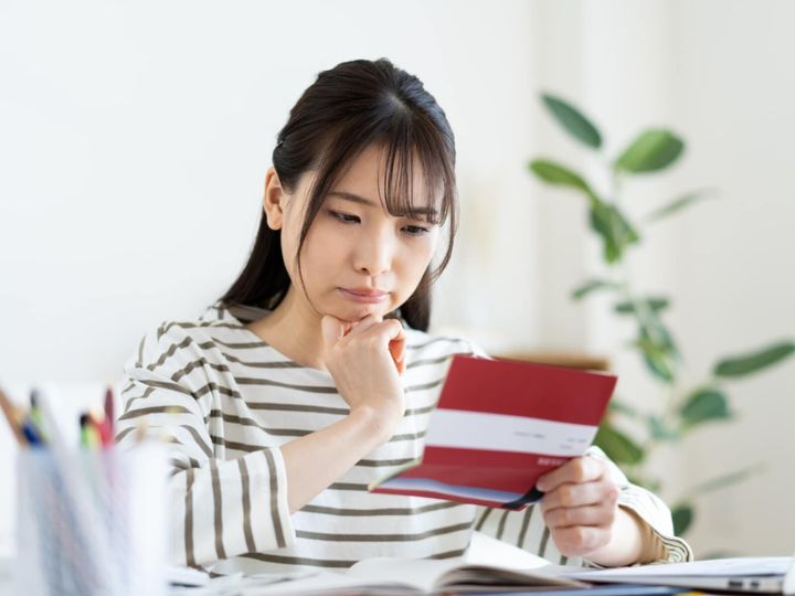 神奈川県在住・30歳女性が実家暮らしを選ぶ理由とは？ All About ニュース編集部が実施した「実家暮らし」に関する調査から、現在実家暮らしをしている人の生活費や将来の計画などを紹介します。