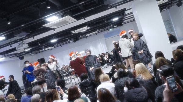 【大阪府大阪市】大阪美容専門学校×カラフルスクリームの「ヘアメイク＆ライブパフォーマンス」開催