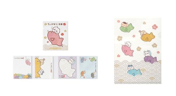 写真左から「パタパタメモ」(660円)、「手触りの良いクリアファイル」(440円) 