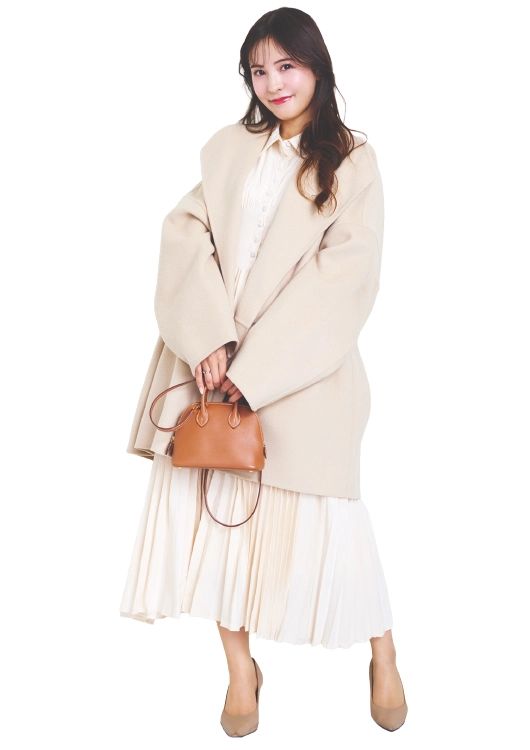 ちなみにデートで着たい服はオールホワイトで清楚に♡