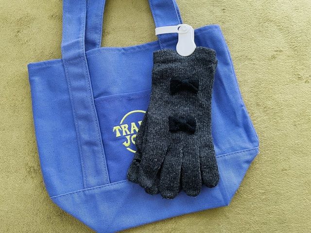 ダイソー マルチタオルクリップ バッグの持ち手に付けて「迷子防止」に