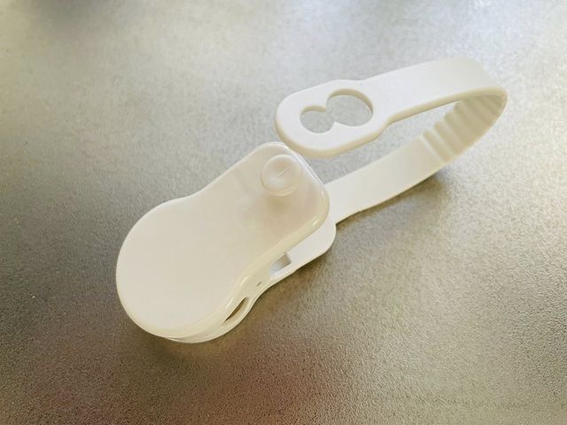 ダイソー マルチタオルクリップ ワンタッチで付け外しが簡単