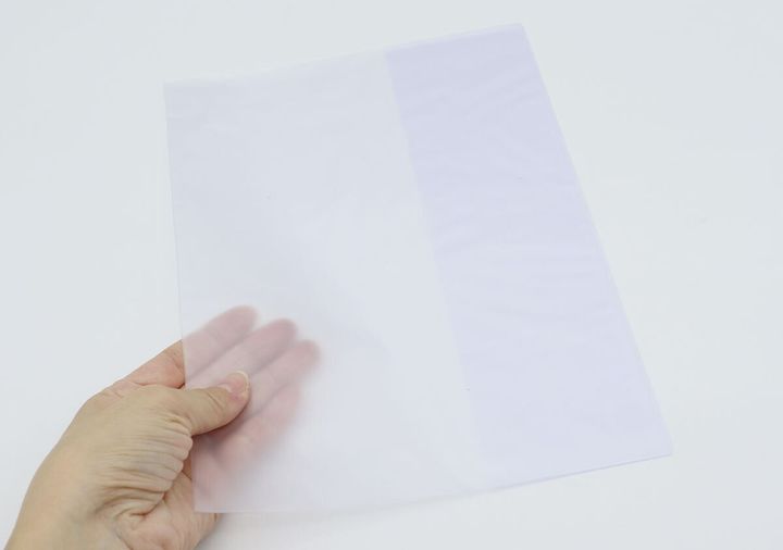 ブックカバー（週刊誌サイズ、2枚） サイズ感