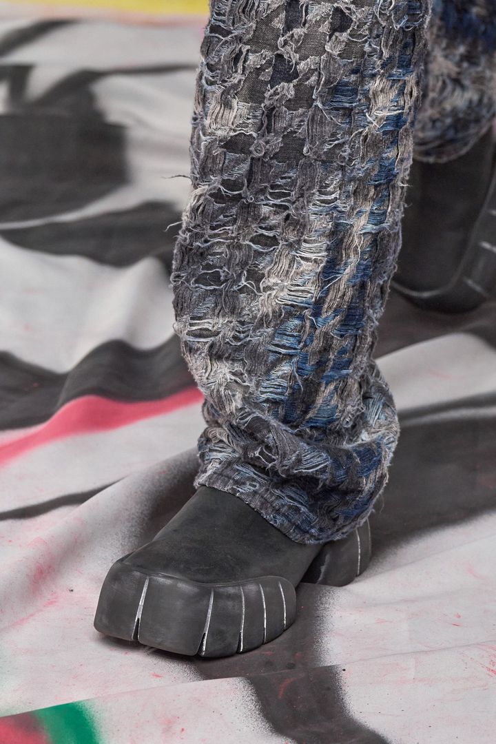 ディーゼル 2025-26年秋冬コレクションより。