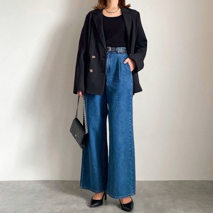 GUデニムタックトラウザーとジャケットコーデ