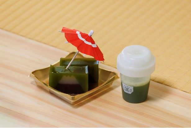 「抹茶体験セット」(600円・右)と「野天ようかん」(800円・左) 【提供画像】