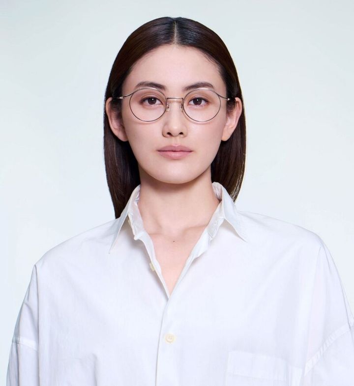 透明感底上げフレーム着用後