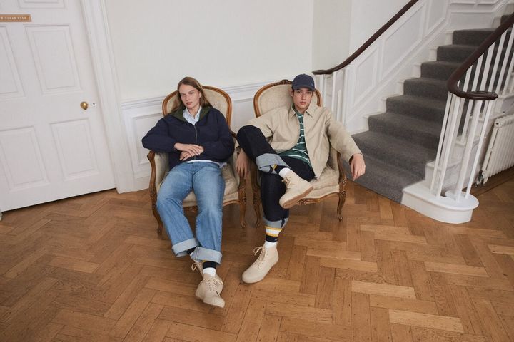 軽やかに遊ぶカレッジスタイル、 UNIQLO and JW ANDERSON（ユニクロ アンド JW アンダーソン）。2026年春夏コレクションが2026年2月27日（金）より発売する。