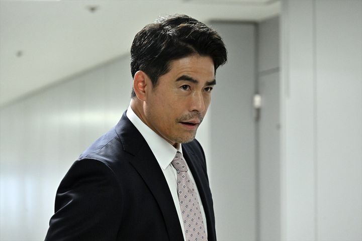 日曜劇場『リブート』より真北正親（伊藤英明） （C）TBS width=
