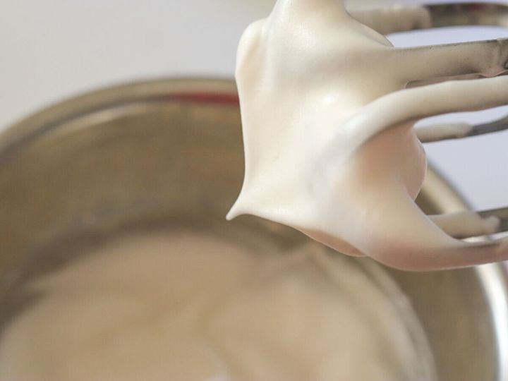 ツノの先が少しおじぎするくらいの固さが目安