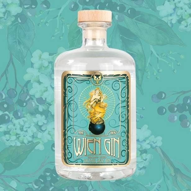 【写真】ブランドの原点となるWien Gin。ジュニパーベリーを軸にした繊細でさわやかな味わいと、観光都市ウィーンの美学を映したアート性の高いエチケットが特徴のクラフトジン