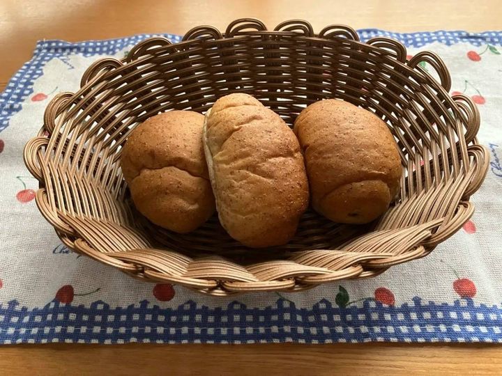 DAISO(ダイソー)：レンジで加熱できる抗菌PPバスケット(22cm×16cm×6cm)