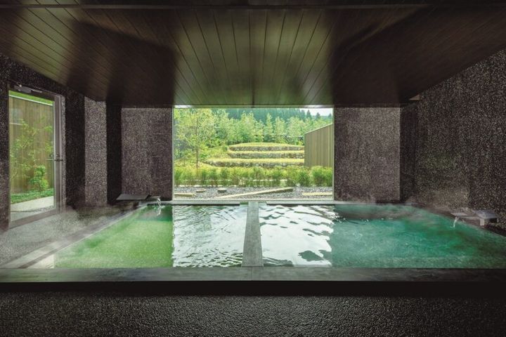 部屋から見事な棚田が望める「界」ブランドの宿