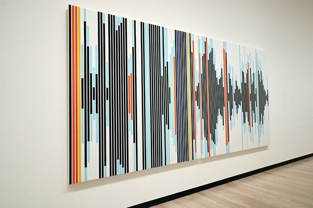 サラ・モリス『社会は抽象的であり、⽂化は具体的である [サウンドグラフ]』2018年 ⼤阪中之島美術館 (C)Sarah Morris