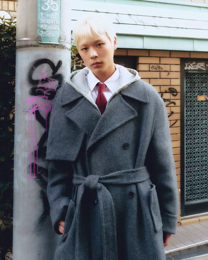 【スナップ】「パリの雰囲気を意識した」アイテム選びが光る