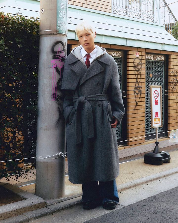 【スナップ】「パリの雰囲気を意識した」アイテム選びが光る