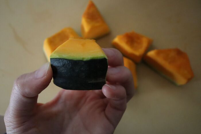 まるで料亭♡味染みホクホクな『かぼちゃの煮物』を作る裏ワザ。順番を変えるだけでOKなんです♪