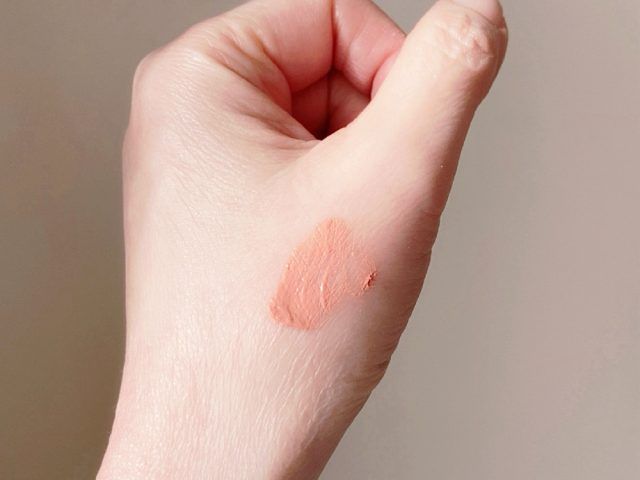 オレンジ系クリームチーク