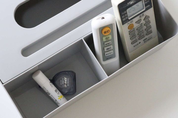 ティッシュケース（仕切り付） ポケット使用例