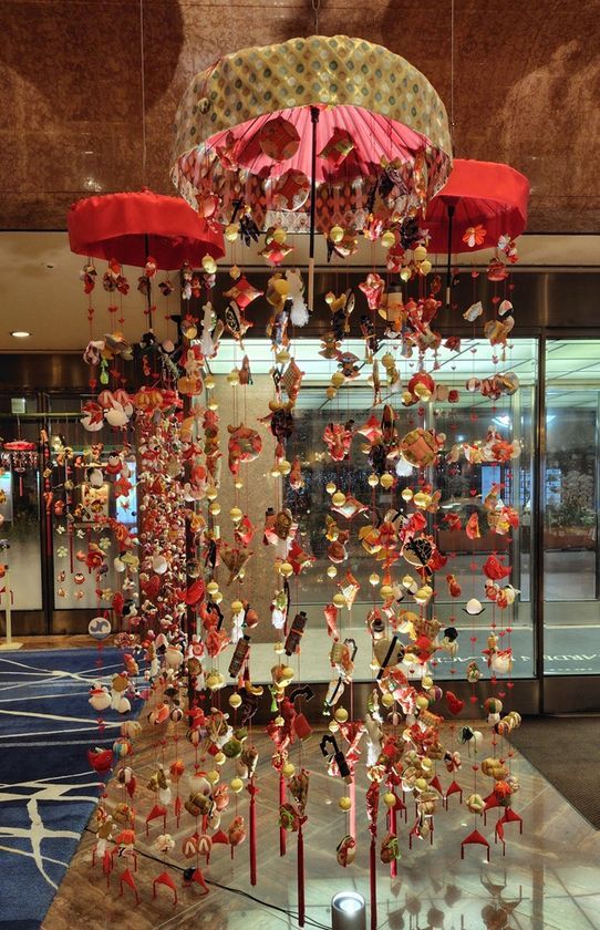 湊町酒田の傘福 高さ2.5メートル