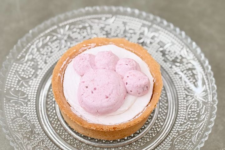 「いちごとチョコの割合が神」【ファミマ】の限定品は外にも中にも大満足