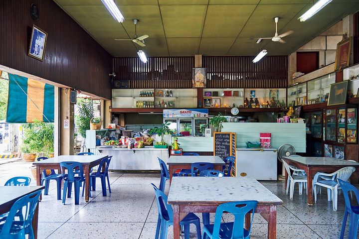 チェンマイ〈アルーン〉店内