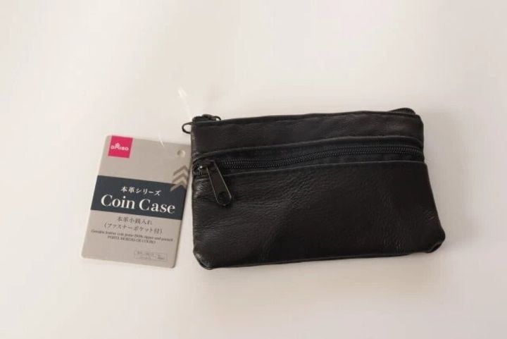 ダイソー 本革小銭入れ（ファスナーポケット付）