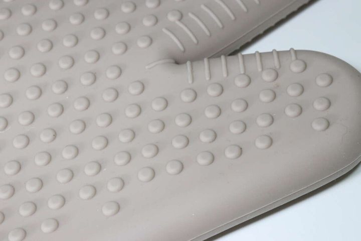 シリコーンオーブングローブ 表面