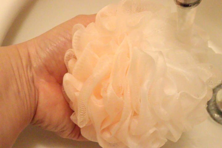 温度で色が変わるシャワーボール お湯をかける