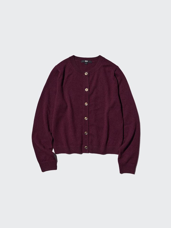 ユニクロのカシミヤクルーネックショートカーディガン