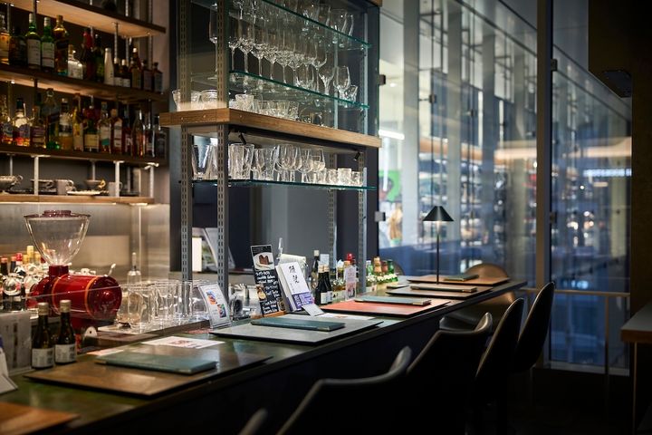 座席はカウンター8席のみ