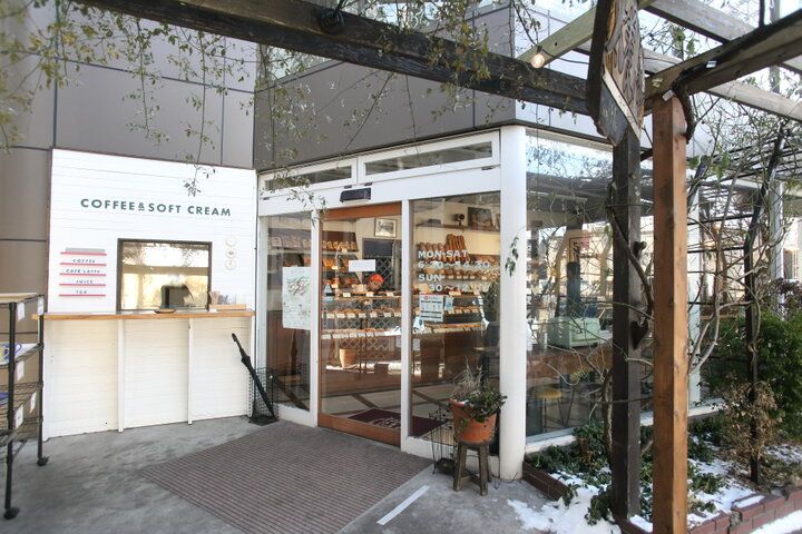 牛乳パンやご馳走サンドで旅の朝を心地よくスタート。諏訪で一番古いベーカリー「太養パン」