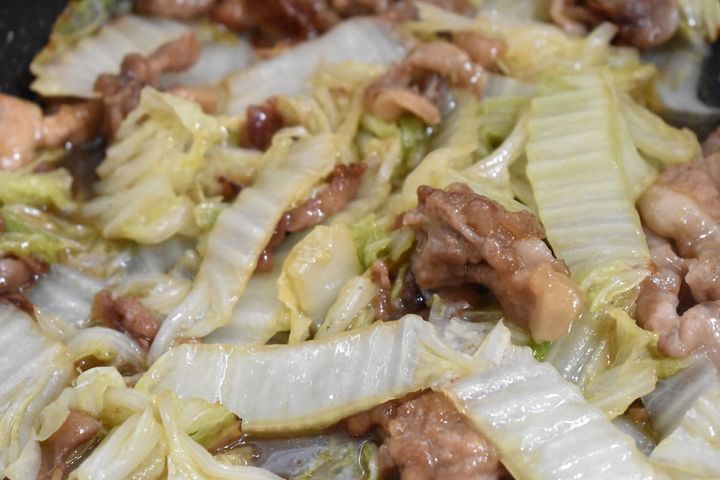 白菜と豚こまの生姜焼き