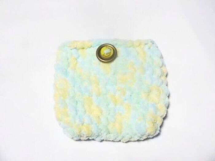 100均毛糸でかわいい『かぎ針編みポーチ』ができちゃった！こま編みだけでカンタンです♪