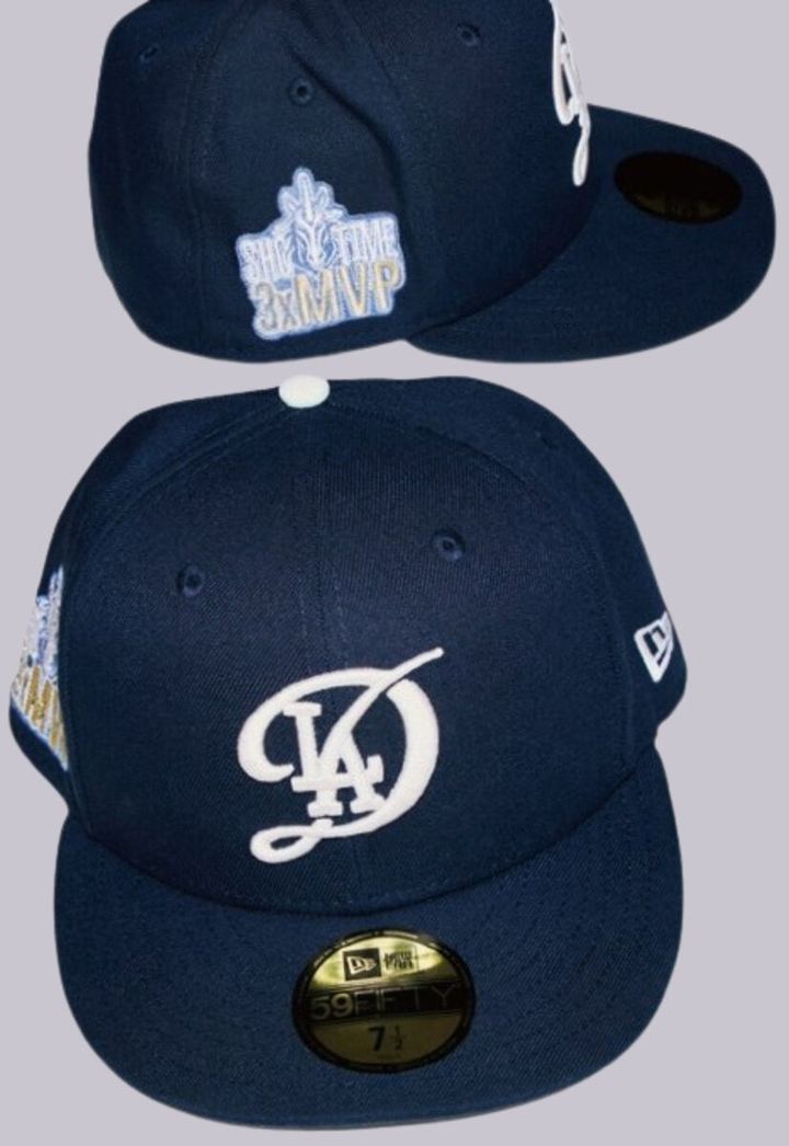 モデル、DJ・井上ヤマトさんのベストバイ NEW ERAのキャップ