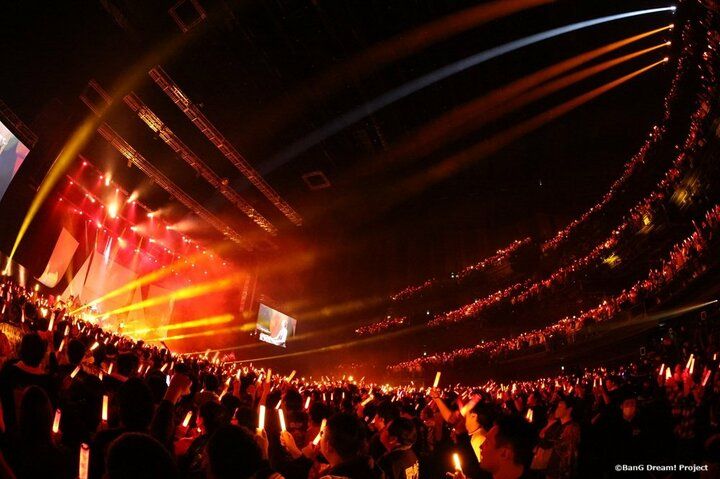 【写真・画像】【セットリスト掲載】Roselia ASIA TOUR「Neuweltfahrt」東京公演 -Final-レポート 4枚目