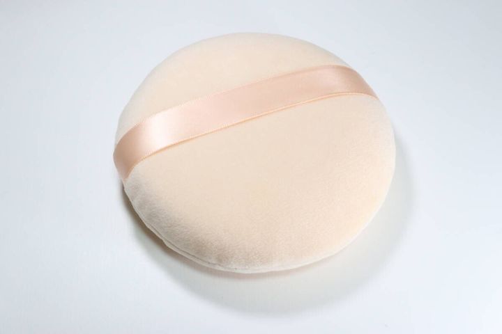 ダイソー ビッグパフ メイク