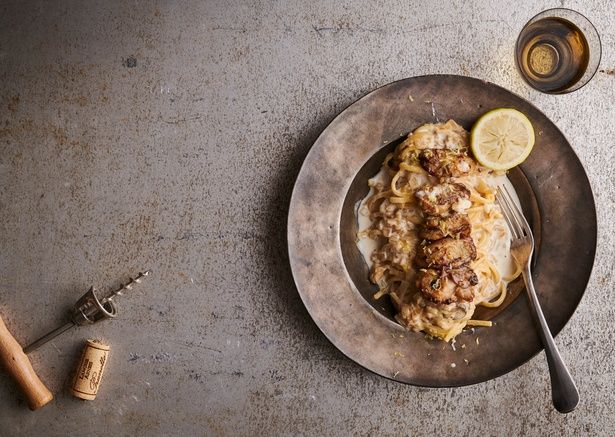 酸味を効かせることですっきりとした一皿に (C)ペペとシェフ夫／KADOKAWA