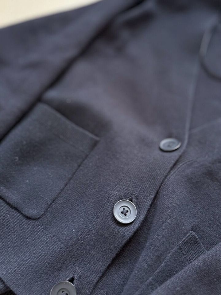 ユニクロスムースコットンVネックショートカーディガンの生地感