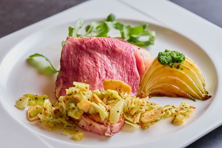伝統のローストビーフ
