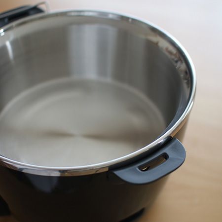 台湾のロングセラー「大同電鍋」から春を呼ぶ新色登場。新しい季節にぴったり！