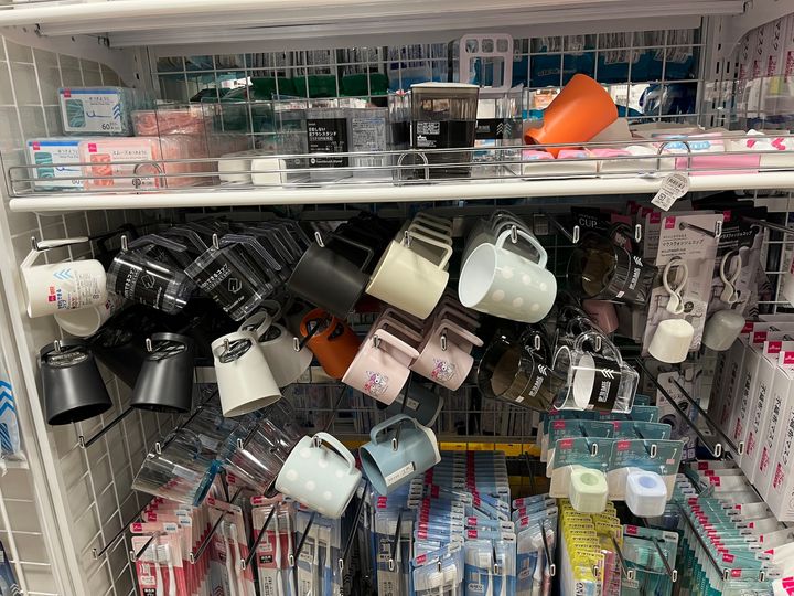 100均の歯ブラシ立てを使い比べ！ダイソー・セリア・キャン★ドゥの商品を写真付きでチェック