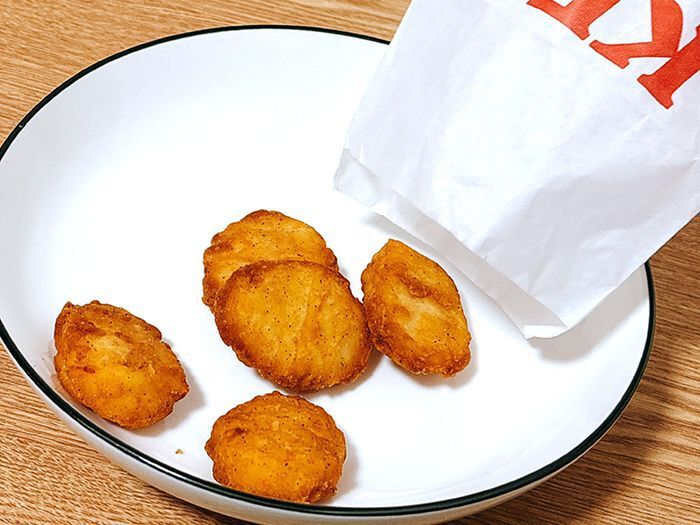 【ケンタッキー】チキンが減って大問題～～～！！と思いきや、入れ替わりメニューが最強だった♪「とりの日パック」リニューアル新旧比較